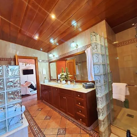 Holiday home Raco De Lis La Torre de Claramunt